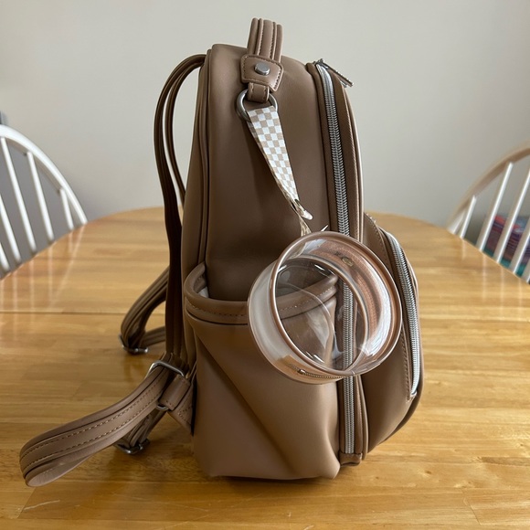 Itzy Ritzy Mini Plus Chai & Paci Pod - Picture 3 of 7